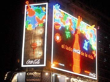 Coca Cola apagó el cartel 
instalado frente al Obelisco