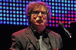 Charly fue dado de alta luego de desmayarse en un show