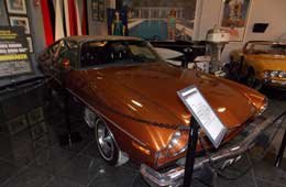 "Dezer Collection", un museo de vehículos como ninguno