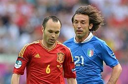 Iniesta-Pirlo: batalla por el trofeo
de mejor jugador de la Eurocopa