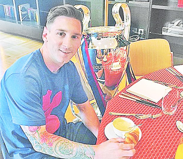 ¡Sorpresa! Lionel Messi desayunó con la Orejona