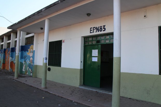 Escuela de Los Hornos lleva más de una semana sin agua