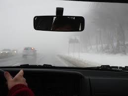 Las precauciones  para manejar cuando hay niebla