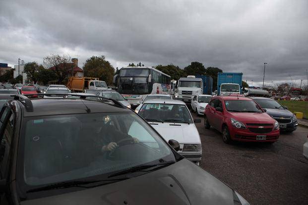 Hubo un piquete en la subida a la Autopista y grandes demoras para viajar a capital federal