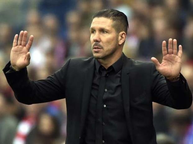"El Cholo no se va": Hinchas del Atlético Madrid armaron una movilización en apoyo al DT argentino
