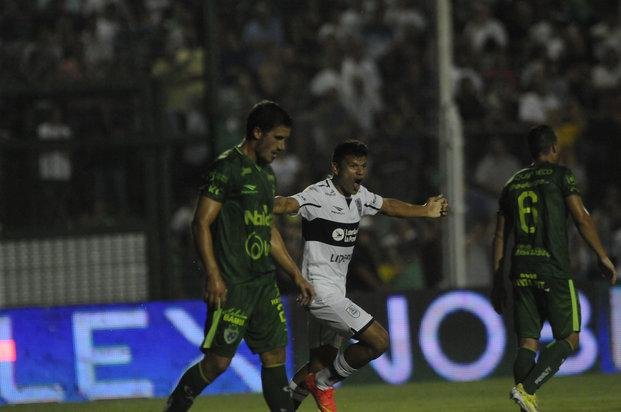 Bou firmaría con Boca mañana por la tarde