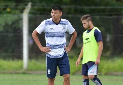 Gimnasia le negó a Bou el permiso para entrenar en Boca