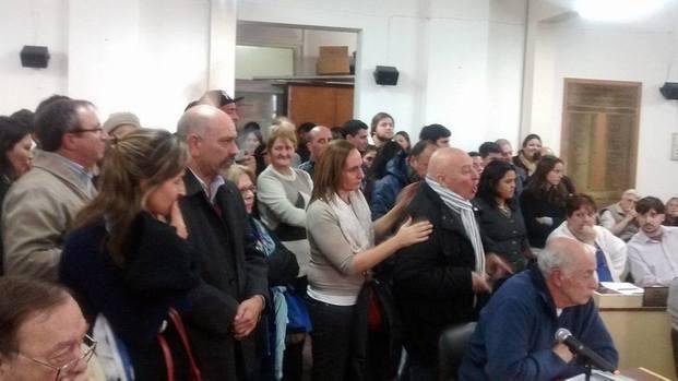 Tensión en Berisso por tres funcionarios “atornillados”