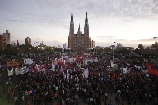 Matan a una mujer cada 30 horas en el país