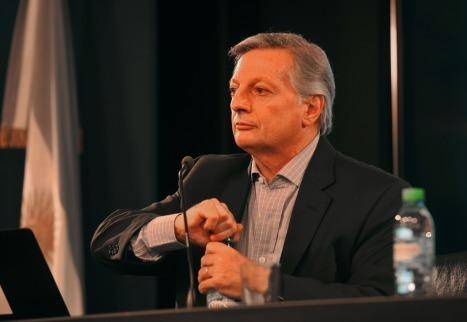 Tarifazo: Aranguren aseguró que no renuncia y volvió a pegarle al kirchnerismo