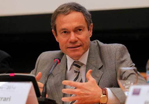 Asume Ferrari en el ministerio de Justicia