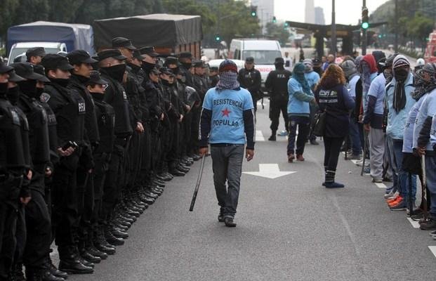 Protestaron organizaciones sociales en la 9 de Julio