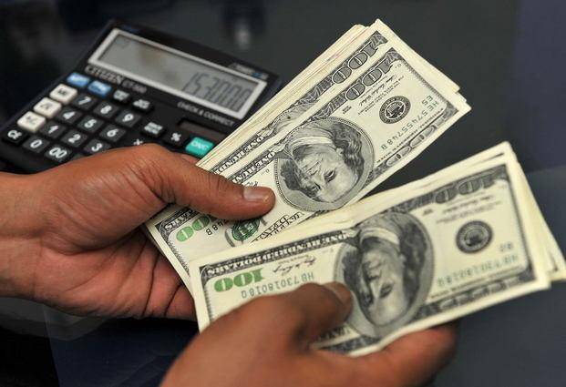 El dólar mayorista lleva siete semanas en baja