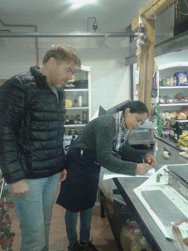 Entregaron tres petitorios con el reclamo de patrullajes para Tolosa