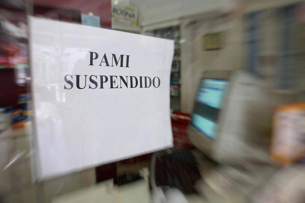 Las farmacias dejan de prestar servicio por PAMI