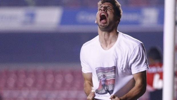 El conmovedor festejo de Calleri tras su gol para San Pablo