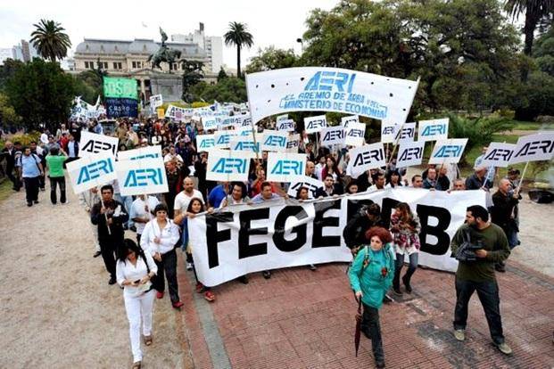 La Provincia frena designaciones y los gremios irían a la Justicia
