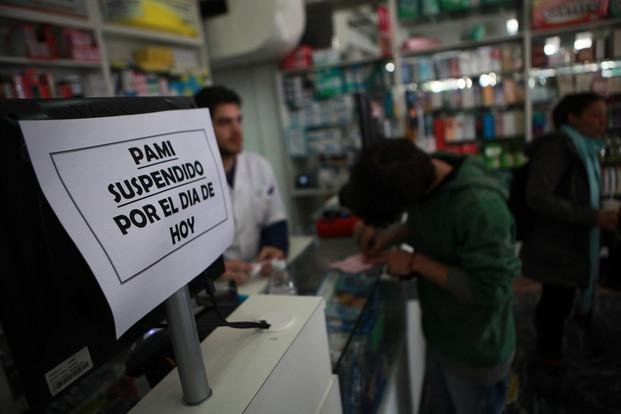 Tregua entre las farmacias y el PAMI tras un día sin cobertura