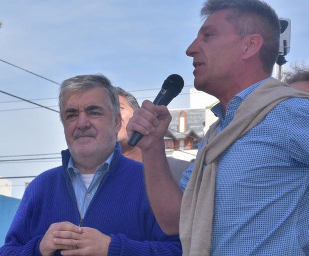 Das Neves delegó el gobierno al vice Arcioni, ex abogado de Lázaro Báez