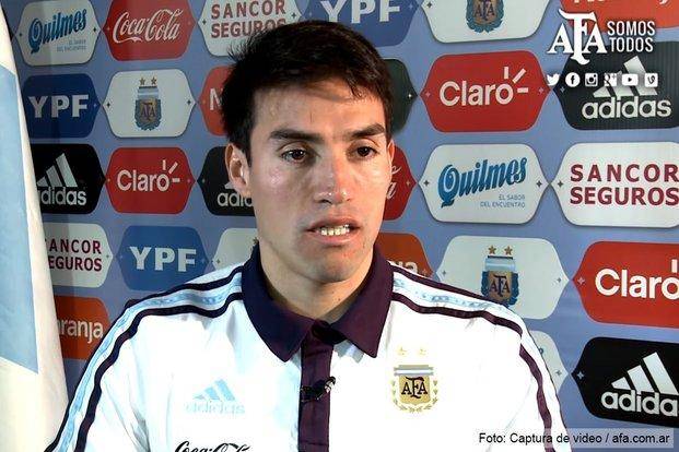 Mientras está con la Selección en EEUU, Gaitán cambió de club