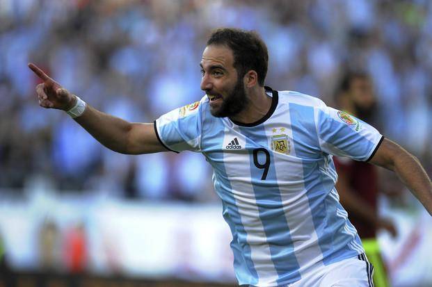 Ofrecen 60 millones más el pase de un ex River por el Pipa