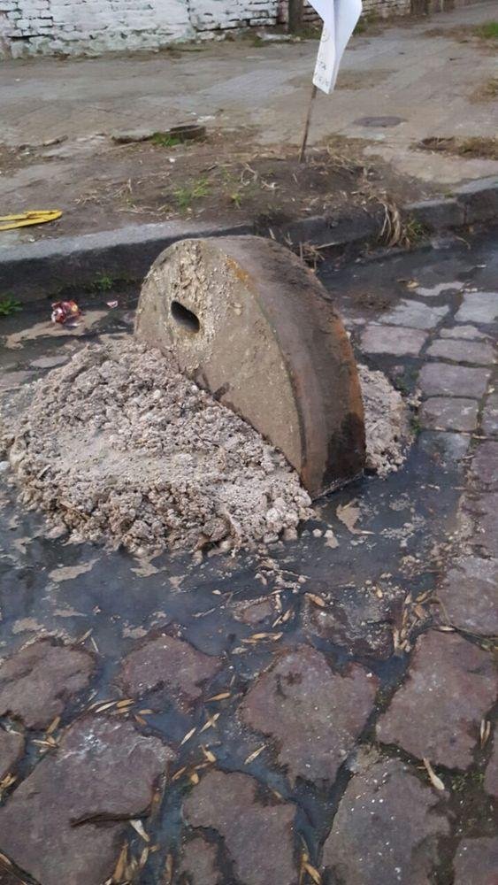 Cloacas rebalsadas en 9 y 41
y en 10 y 41