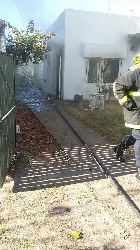 Tensión por un incendio en City Bell
