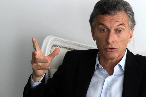 Macri se esguinzó una rodilla y mañana pasará por el quirófano