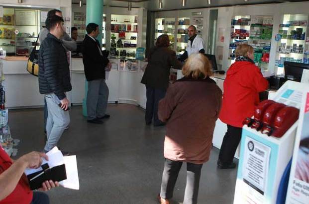 Por el conflicto con PAMI, ya hay farmacias sin stock
