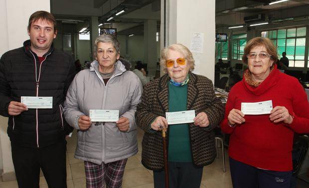 Alegría multiplicada por cuatro por el superpozo de $120.000