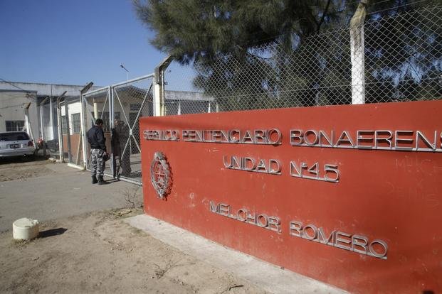 Revuelta en la Unidad 45: ocho agentes penitenciarios y siete reclusos heridos