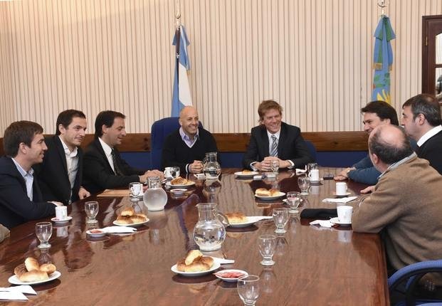 Arba aporta tecnología satelital para municipios