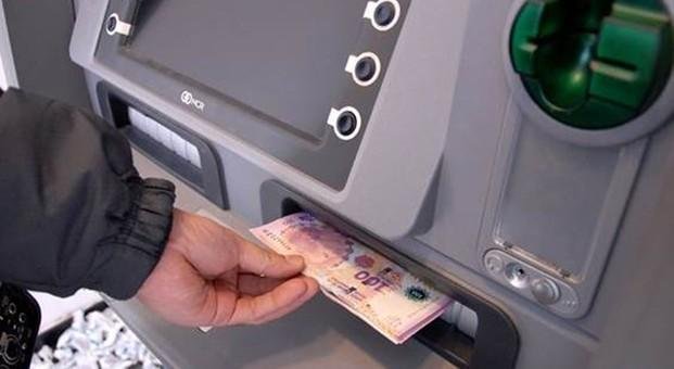 Estatales bonaerenses cobrarán su medio aguinaldo a partir del 1 de julio