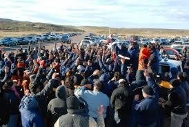 Petroleros advierten con ampliar el paro de 48 horas
