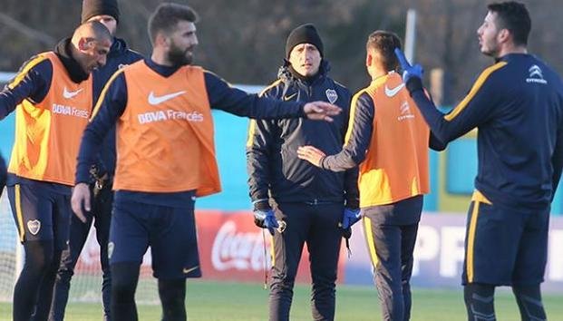 El Mellizo ordenó un táctico y paró a los posibles titulares