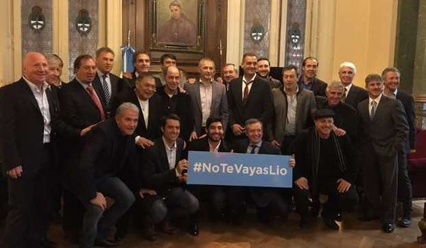 Bilardo: "yo avisé que había que dejar de pegarle a Messi"