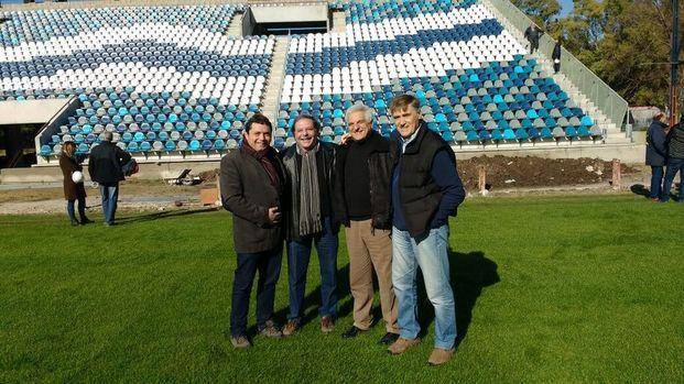 Visita de ex albiazules en el Bosque
