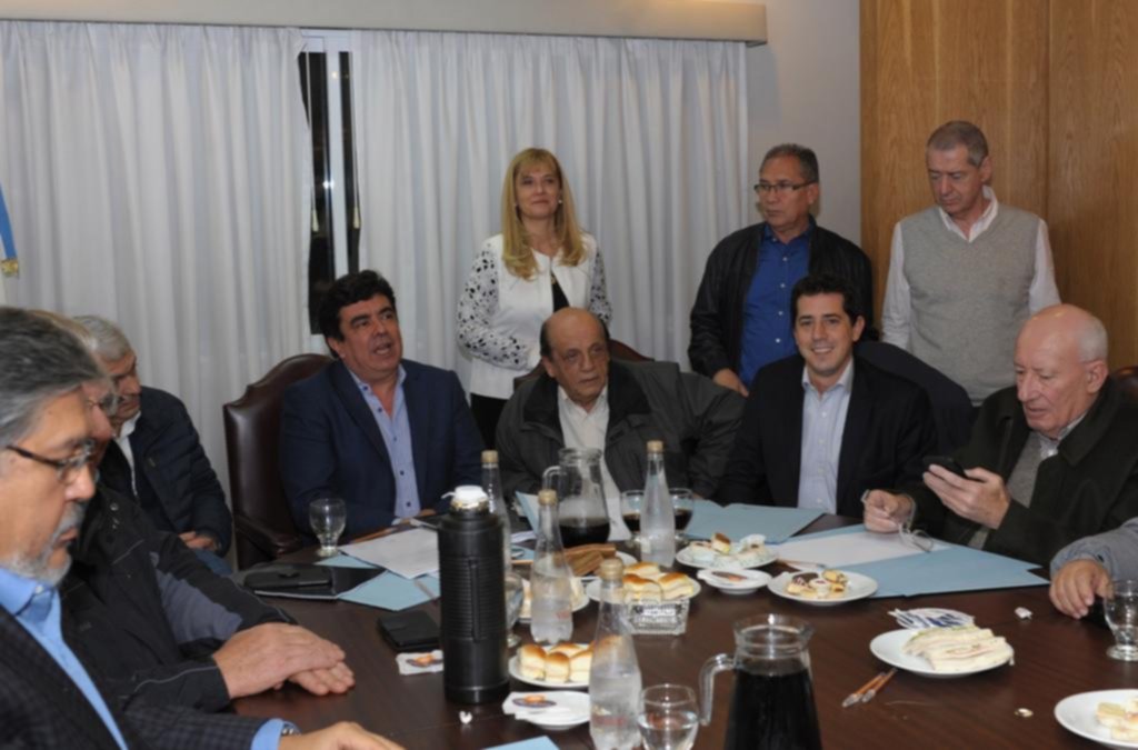 Los K no logran convencer a Randazzo de ir a la unidad