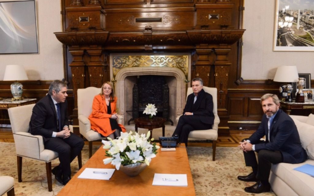 Macri se reunió con Alicia Kirchner en la Casa Rosada