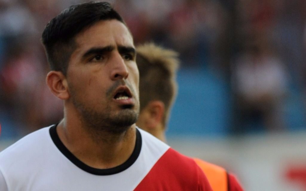 Con Viatri descartado, se perfila el once