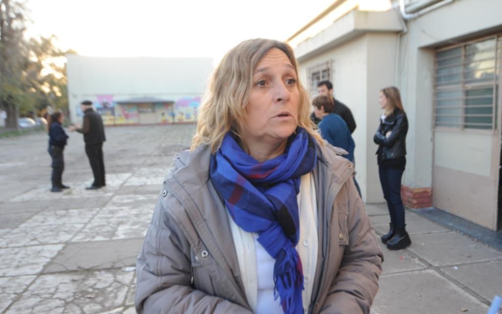A punta de pistola, intentaron copar una escuela de San Carlos