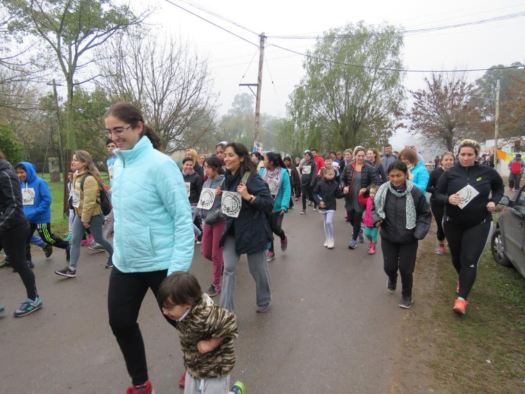 Arana salió a correr para ayudar a la Secundaria 37