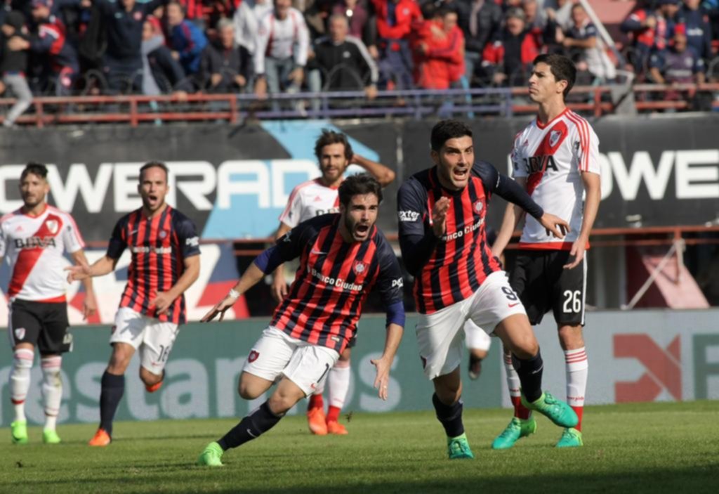 River dio un paso en falso que le puede costar un campeonato