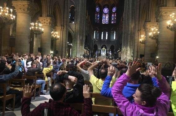 Un frustrado atentado en París vuelve a aterrorizar a Francia