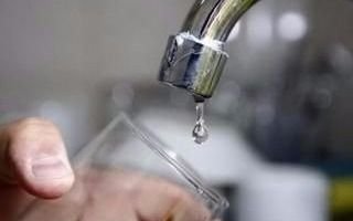 Aysa anunció baja presión o falta de agua en Quilmes
