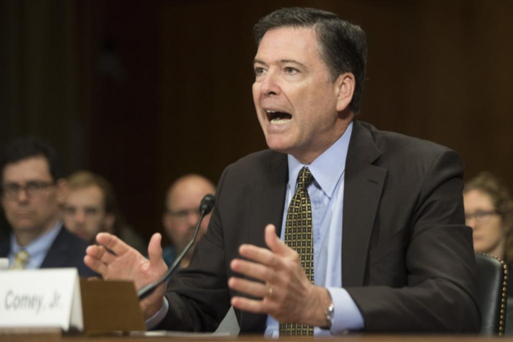 Ex jefe del FBI dice que Trump lo presionó por el “Rusiagate”