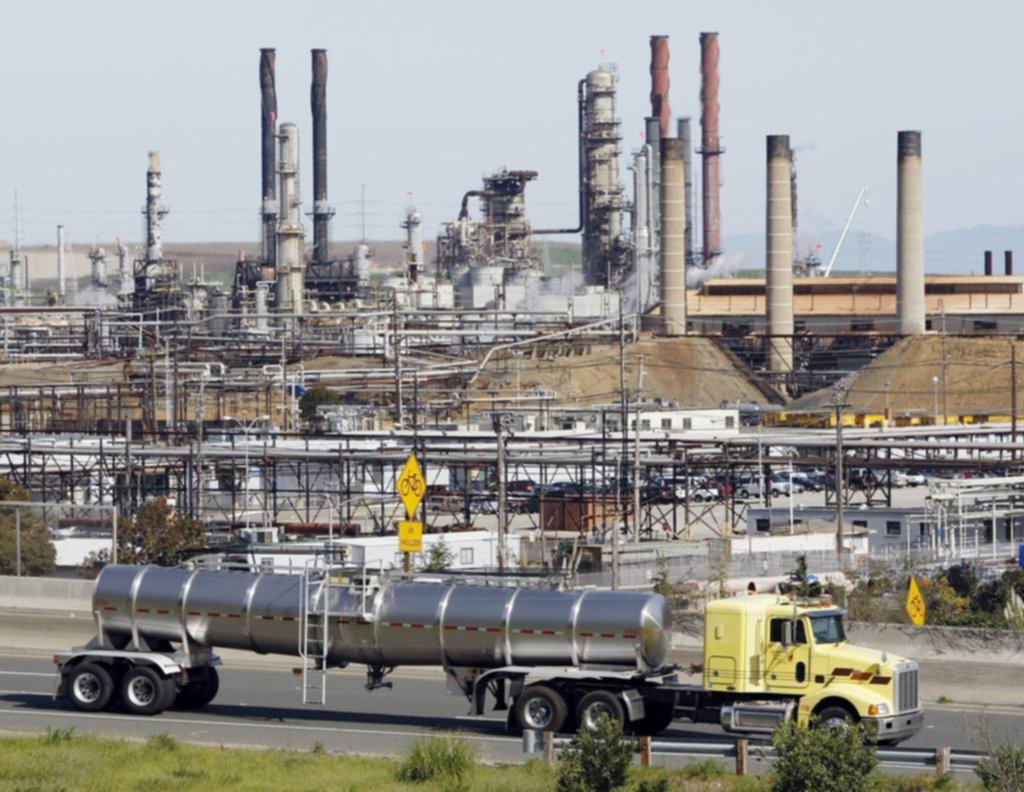 La fuerte caída del petróleo arrastró a la Bolsa porteña