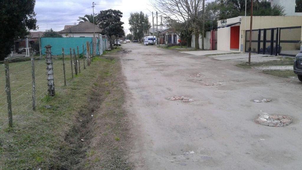 Vecinos de un sector de Olmos dicen sentirse “olvidados”