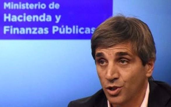 La deuda argentina "es la más baja de la Región", aseguró Caputo
