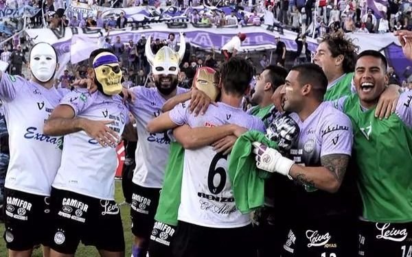 Sacachispas ascendió a la B Metropolitana por primera vez en su historia